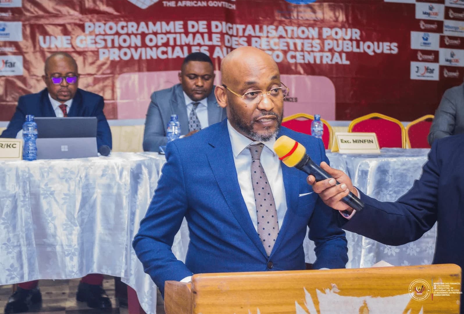 Son Excellence Djos LUYEYE NDOKOLO à la séance de validation des termes de référence sur la digitalisation des recettes publiques